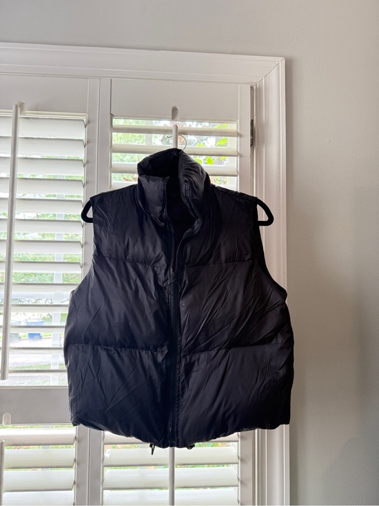 SHEIN Jackets & Blazers - SHEIN Black Puffer Vest